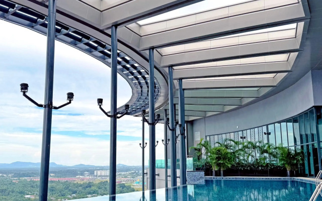 Sheraton Kuching Hotel
