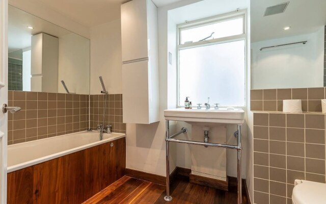 Gorgeous 2 Bed Flat In Kensington