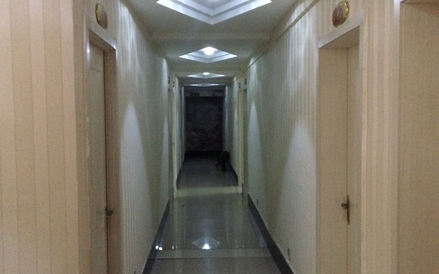 Linquan Wenming Hostel
