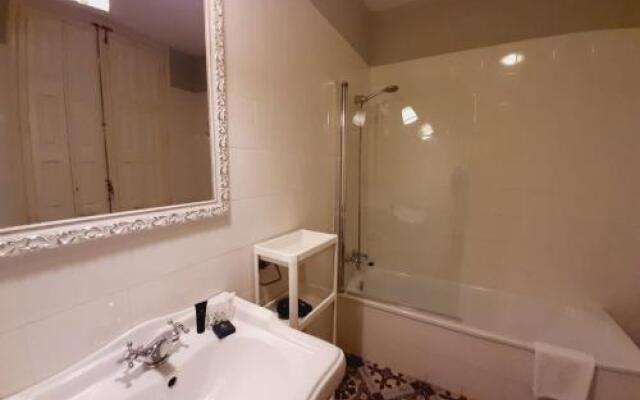 Lumine Luxury Suites By Gaiarooms