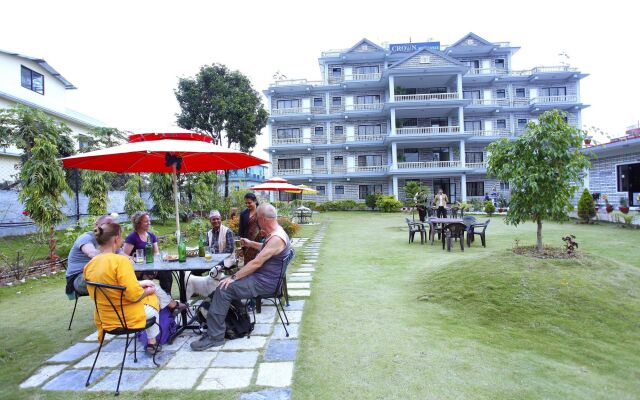 Hotel Crown Himalayas