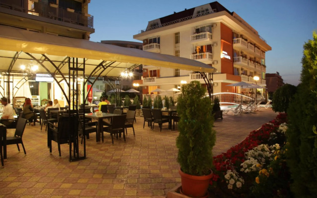 Hotel Zaara