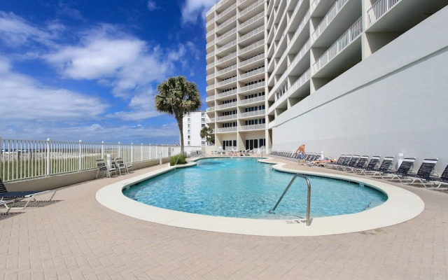 Lighthouse Condos by Hosteeva