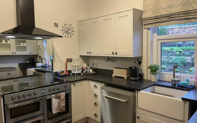 Seaside-scarborough-wifi-parking-petsok-sleeps-7/8