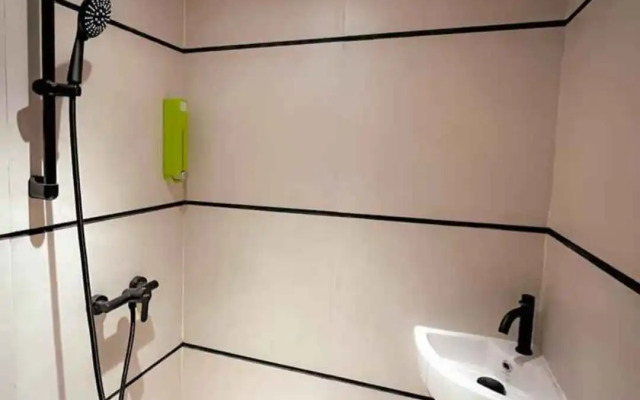 Qube Hotel by 98hospitality