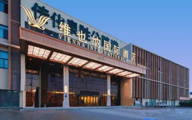 Vienna International Hotel (Jinou Lebao Chuanhua Logistics Port Branch)
