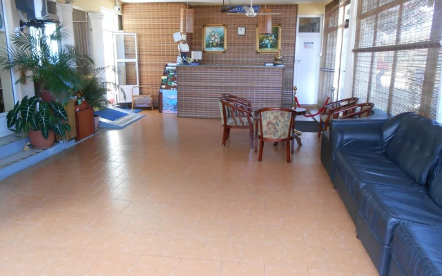 Sun 7 Guest House-Hotel