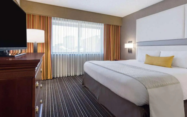 Wyndham Dallas Suites - Park Central