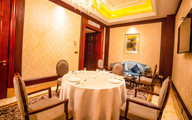 Howard Johnson by  Domando Plaza Wulanchabu