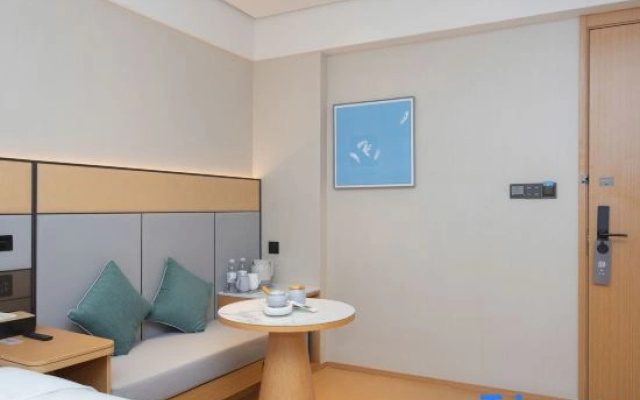 JI Hotel (Nanjing Jinma Road Subway Station)