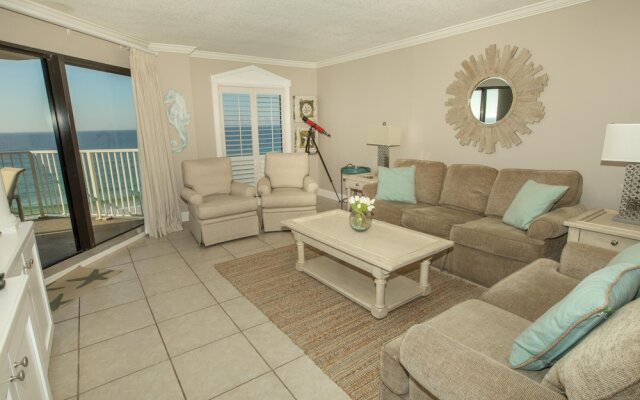 Inlet Reef 403 2 Bedroom Condo by RedAwning