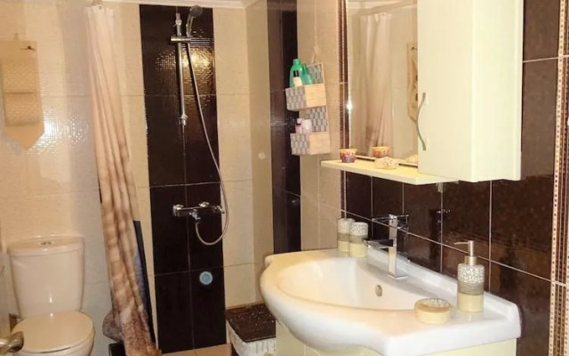 Urban Cosy Flat, 5' Tram/Metro, 2Km From Acropolis