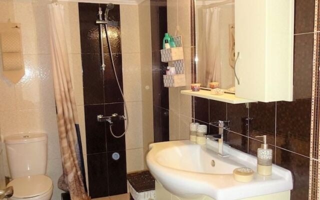 Urban Cosy Flat, 5' Tram/Metro, 2Km From Acropolis