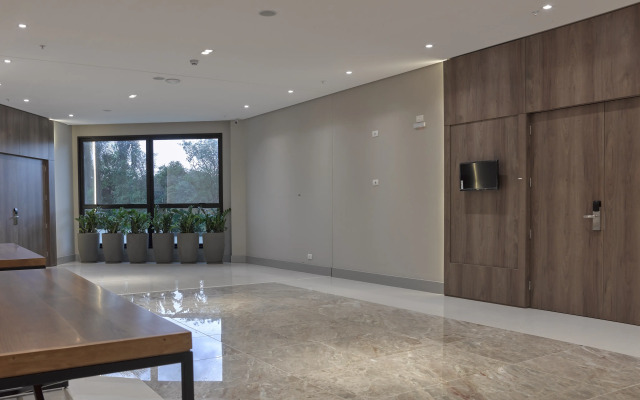JL Hotel by Bourbon