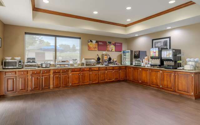 Comfort Suites Johnson City near University