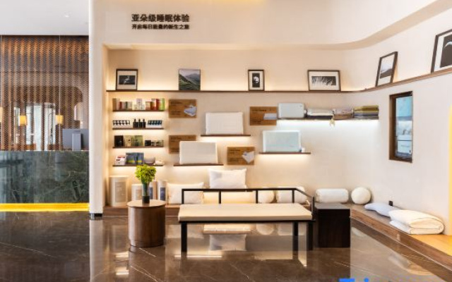 Hami Yizhou District Qiyi Night Market Atour Hotel