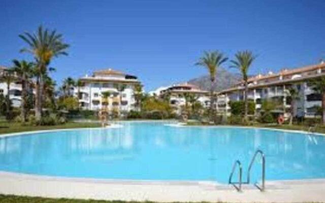 Puerto Banus Ático de 4 Habitaciones