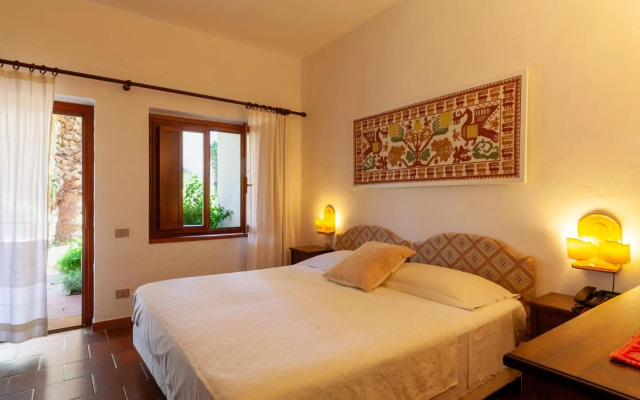 Nora Club Hotel