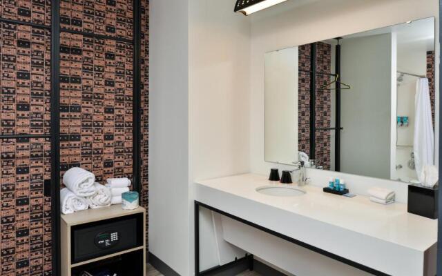 Aloft Charlotte Airport