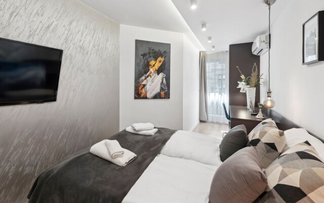 SKY9 Apartments District 6