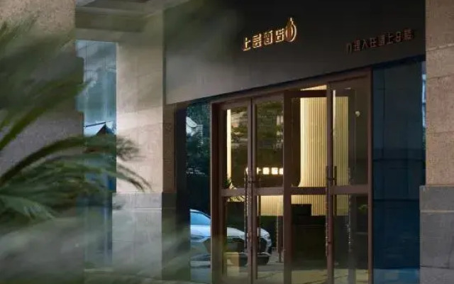 Upper floor hotel