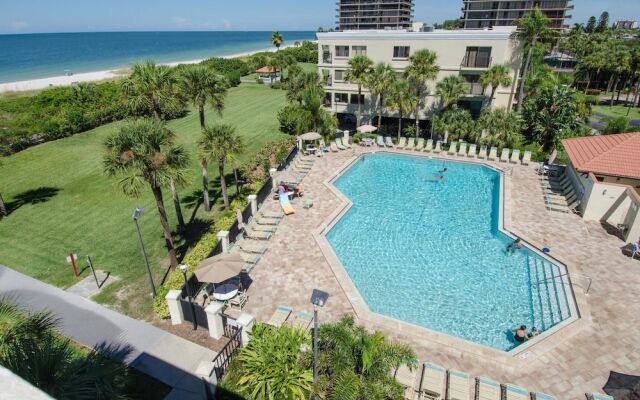 Land's End 204 Building 9 Beachfront Condo / Updated / Gated