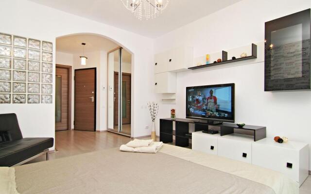 Central University Luxury Studio