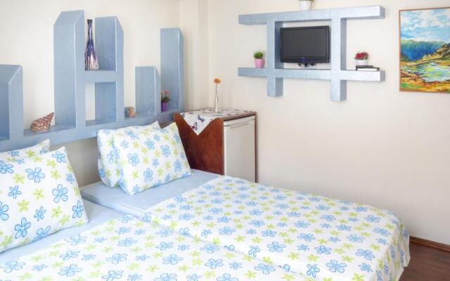 Risus Otel