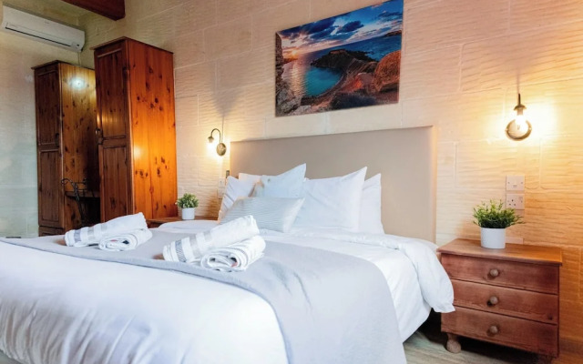 Villa Savona 3 Bedroom Villa With Private Pool