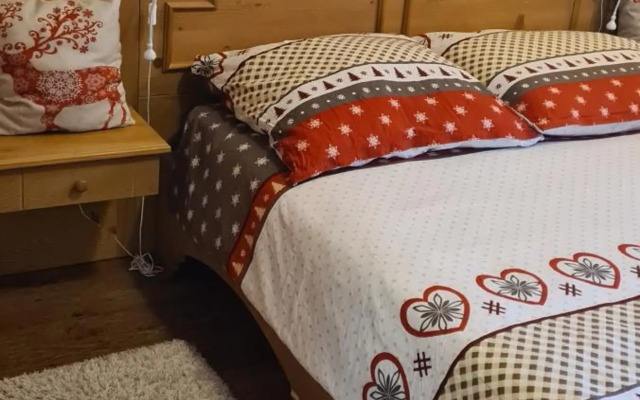 Vall’s apartment- by ski slopes