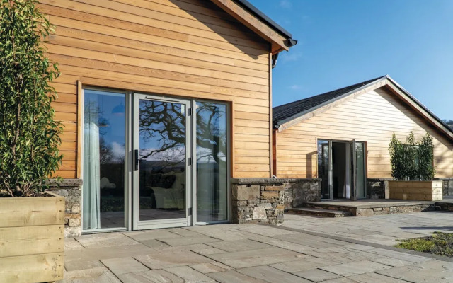 The Sleeping Giant - Pen Y Cae Inn