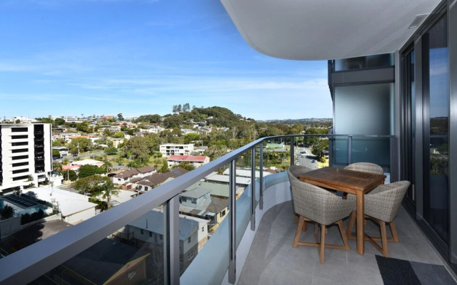 X Kirra Apartments
