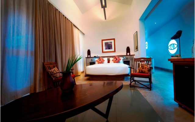 Trinity At Fort Cochin