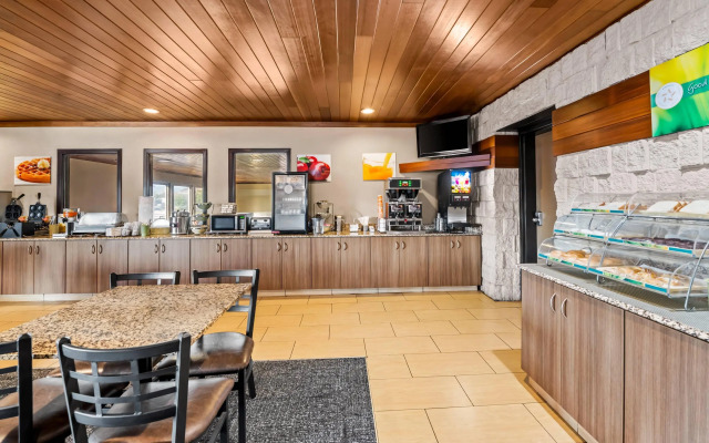 Quality Inn La Crosse North