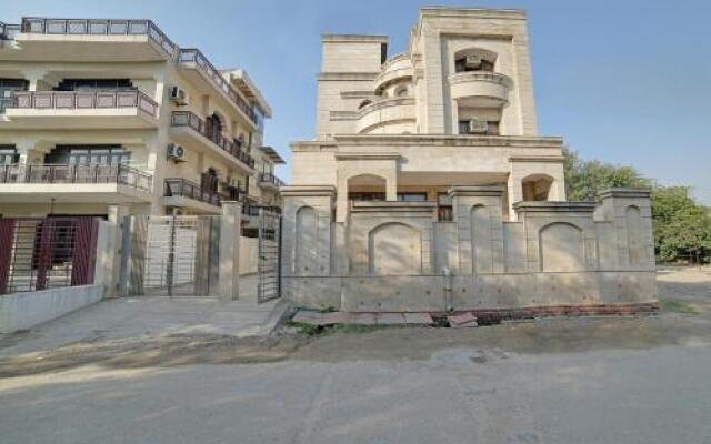 OYO 28853 Harkesh Residency