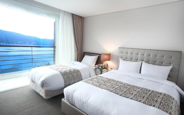 Riviera Hotel Geoje