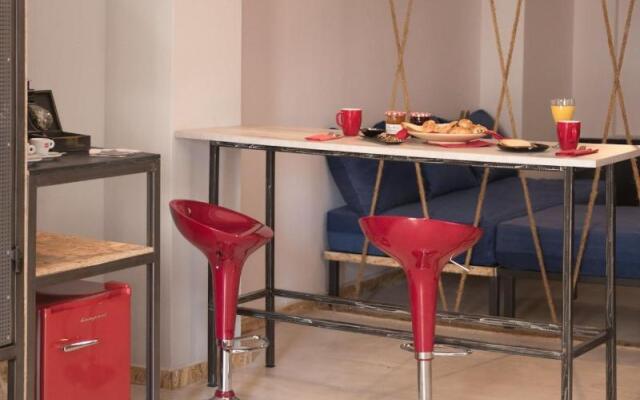 Piraeus Premium Suites
