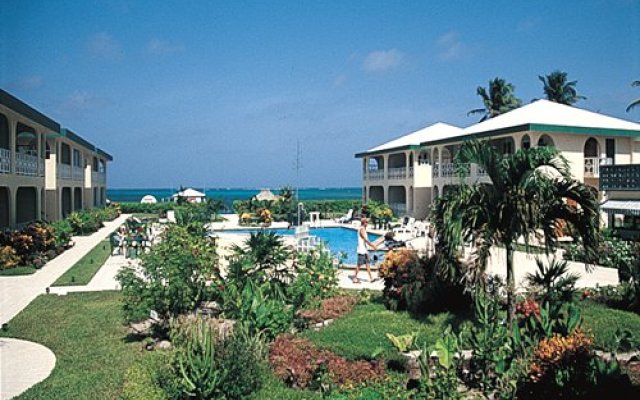 Royal Palm Beach Club-Belize