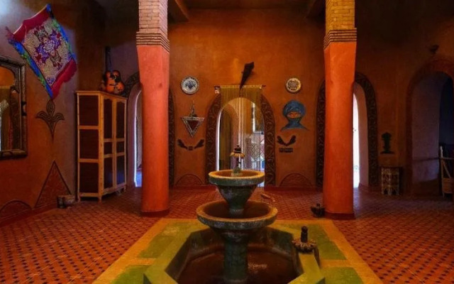 Kasbah Les Alizes Du Desert