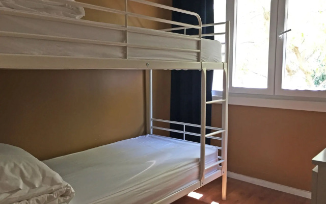 Avenue Rooms & Suites - Hostel