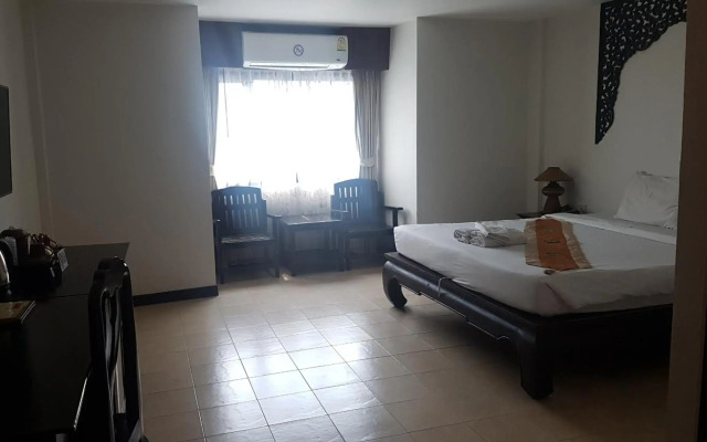 Wangburapa Grand Hotel