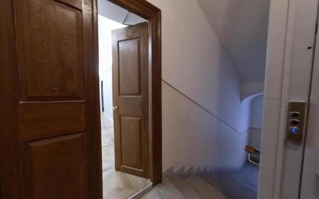 Via Battisti 13 (Adults Only)