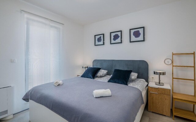 Awesome Home in Novigrad With Jacuzzi, Wifi and 3 Bedrooms