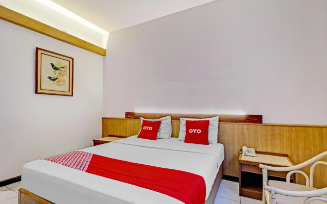 OYO Flagship 90658 Hotel Asteria – Guest Rooms – Bandung