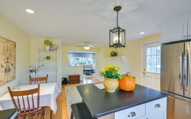 Marblehead Retreat w/ Sprawling Yard & Gas Grill!