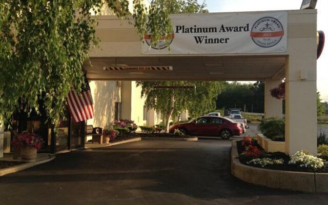 Econo Lodge Arena Wilkes Barre