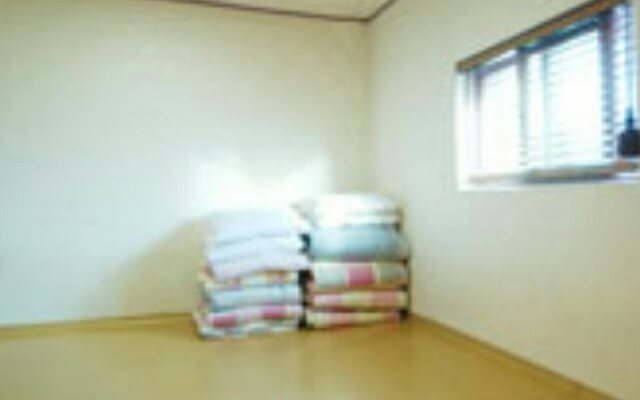 Emotion Guesthouse