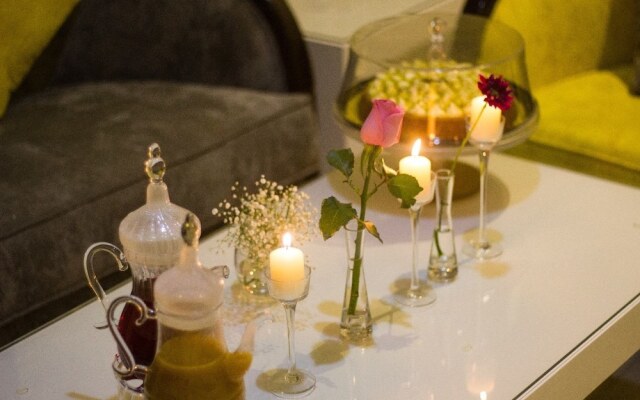 Aram House Hotel Apartments