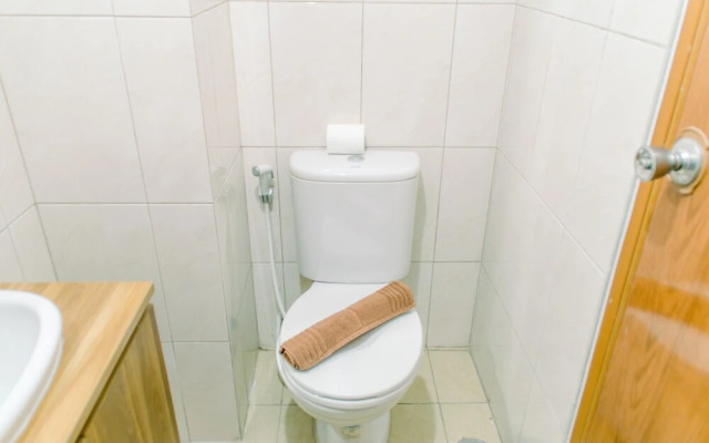 Comfy Studio At Amazana Serpong Apartment