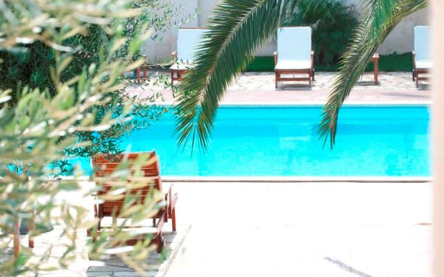 Villa Hermosa Resort